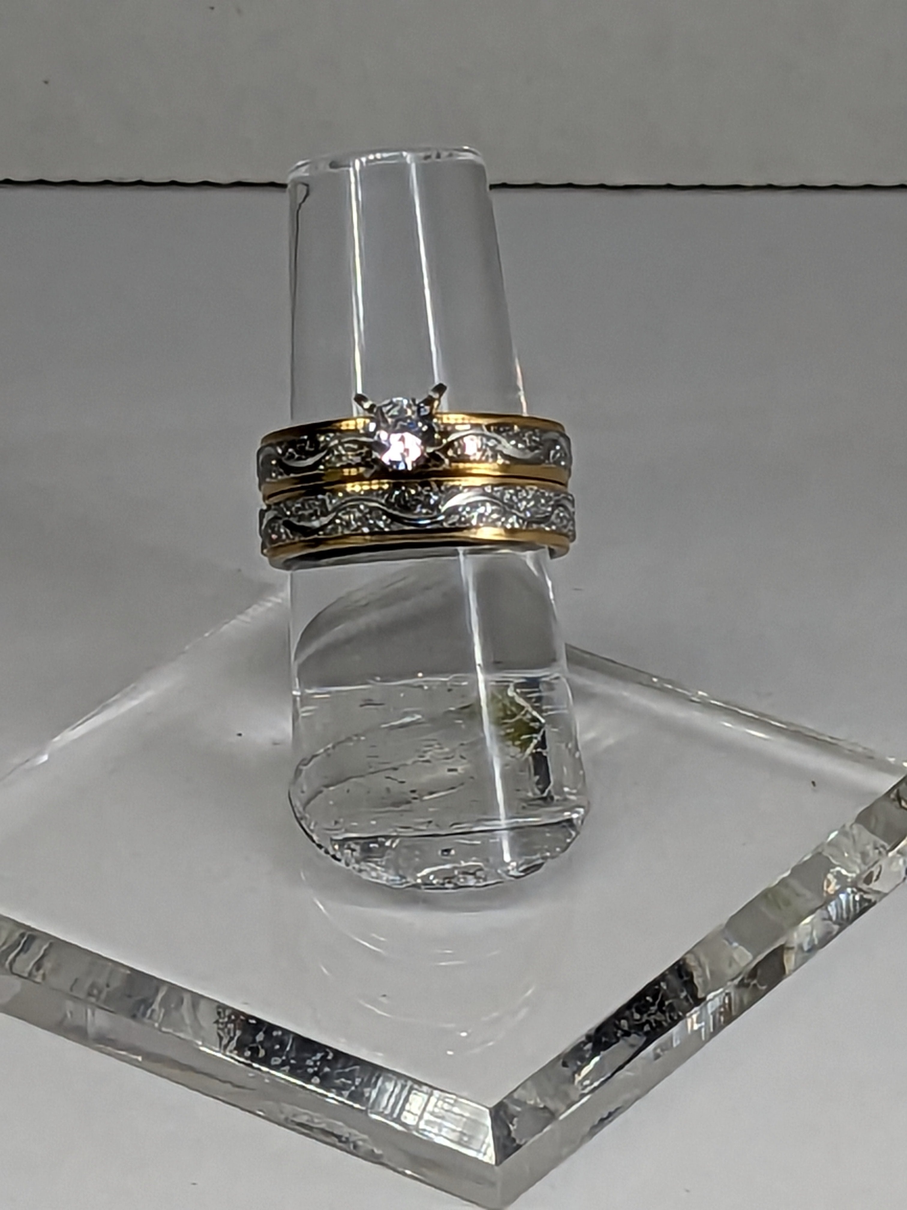 Brides 2 Piece Wedding Ring Set 18kt gold on Titanium Steel, .40ct Zircon Gemstone