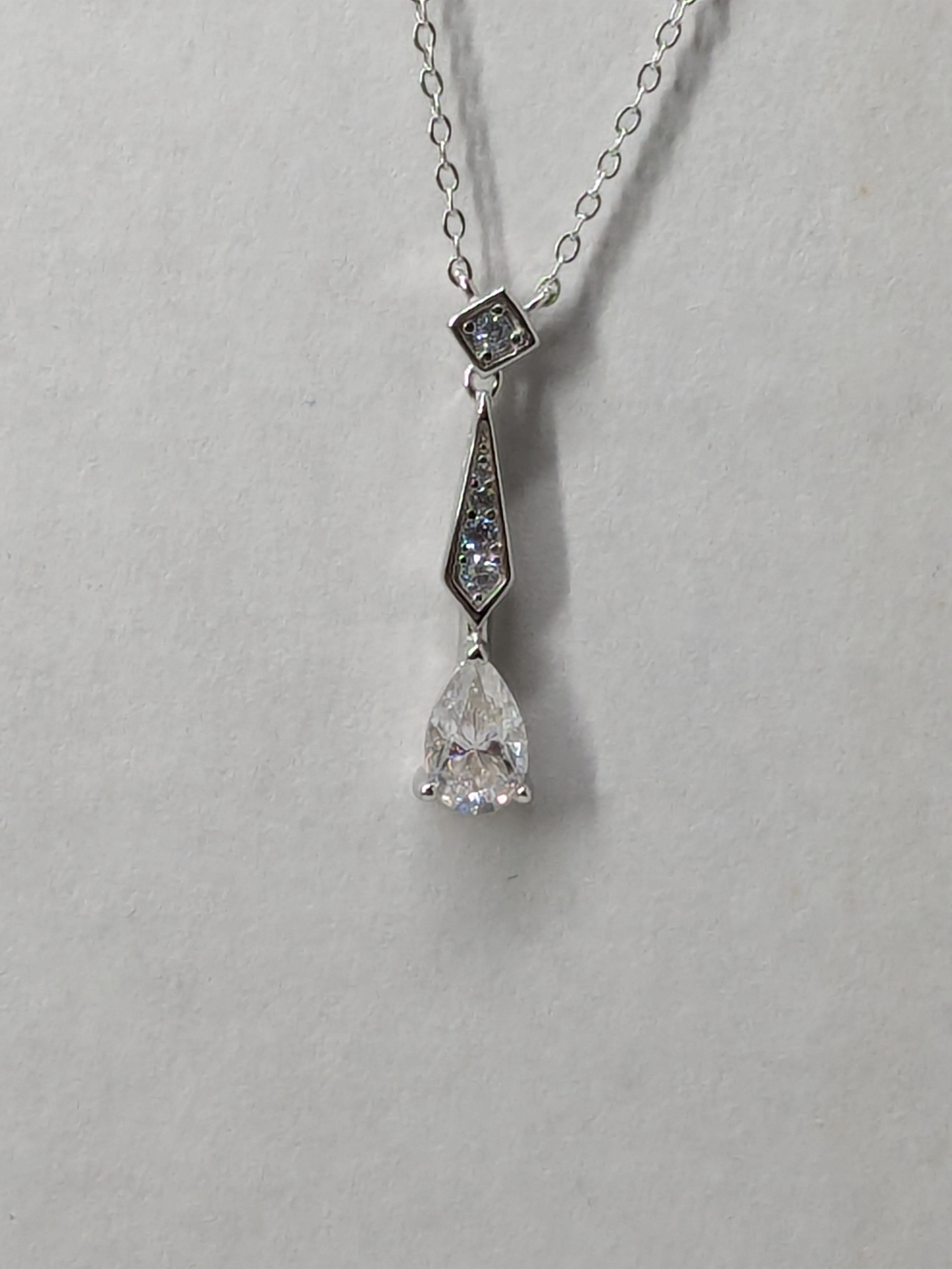 Pendulum Necklace