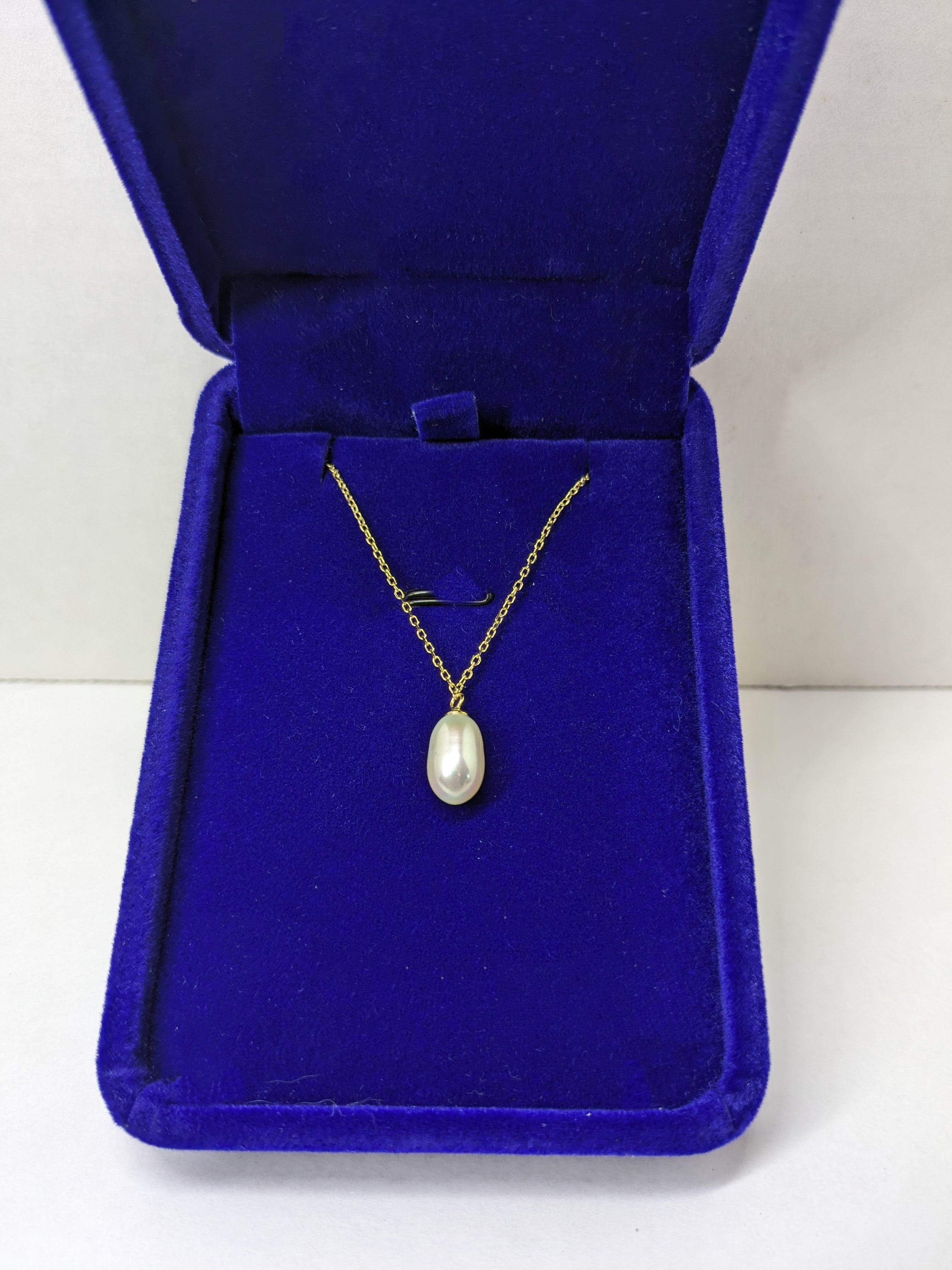 Classic White Freshwater Single Cultured Pearl Drop Necklace