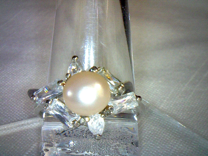 6mm Pink Freshwater Pearl Ring size 9