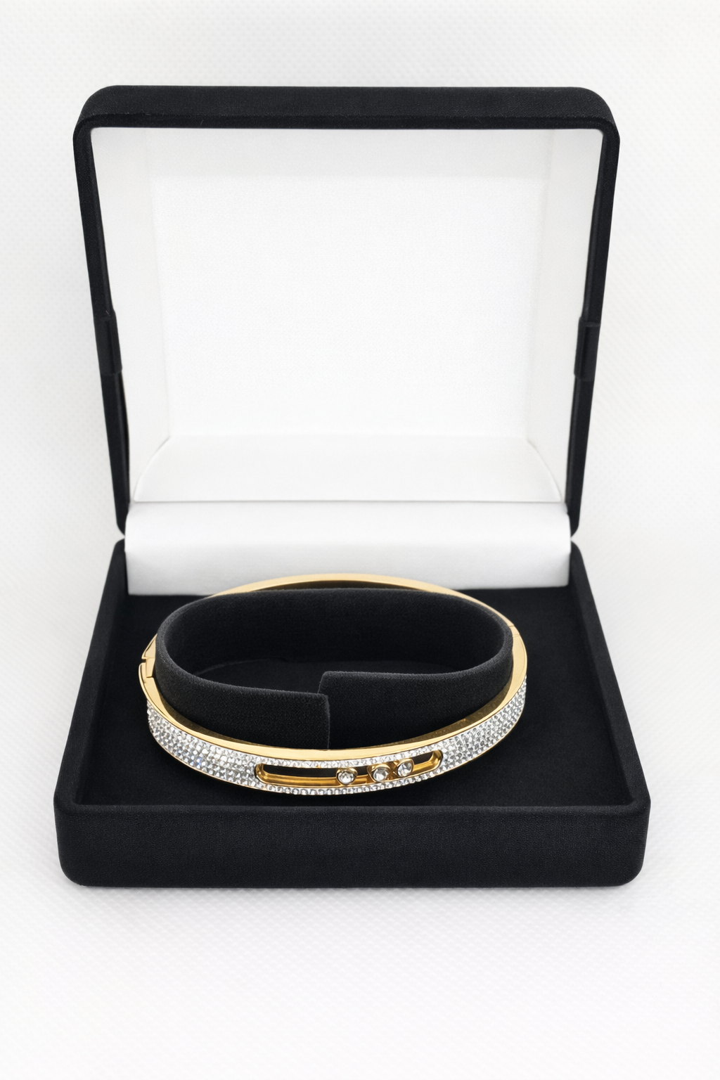 Stackable Hinged Bangle in Stainless Steel – Studded Anniversary‑Style Design in Silver or 18K Gold‑Plated Finish