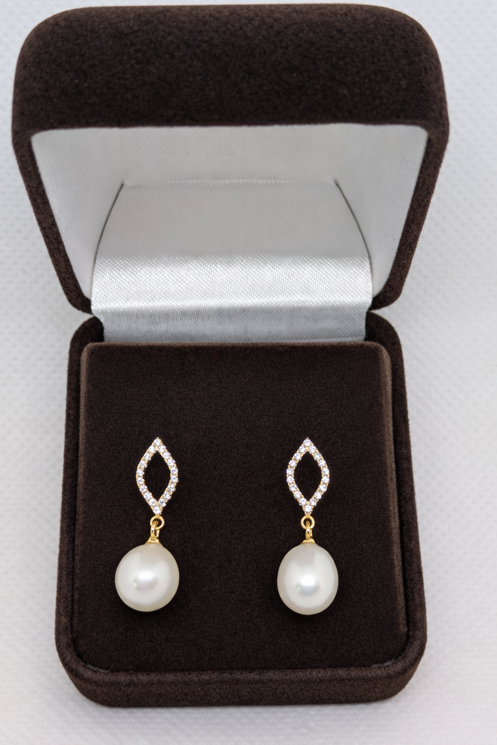 Freshwater Pearl Necklace set in Sterling Silver with optional matching earrings