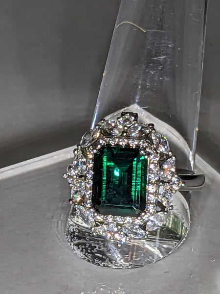 Emerald Green Lab-Grown Diamond Halo Ring | 7.3ct | 18kt White Gold ...