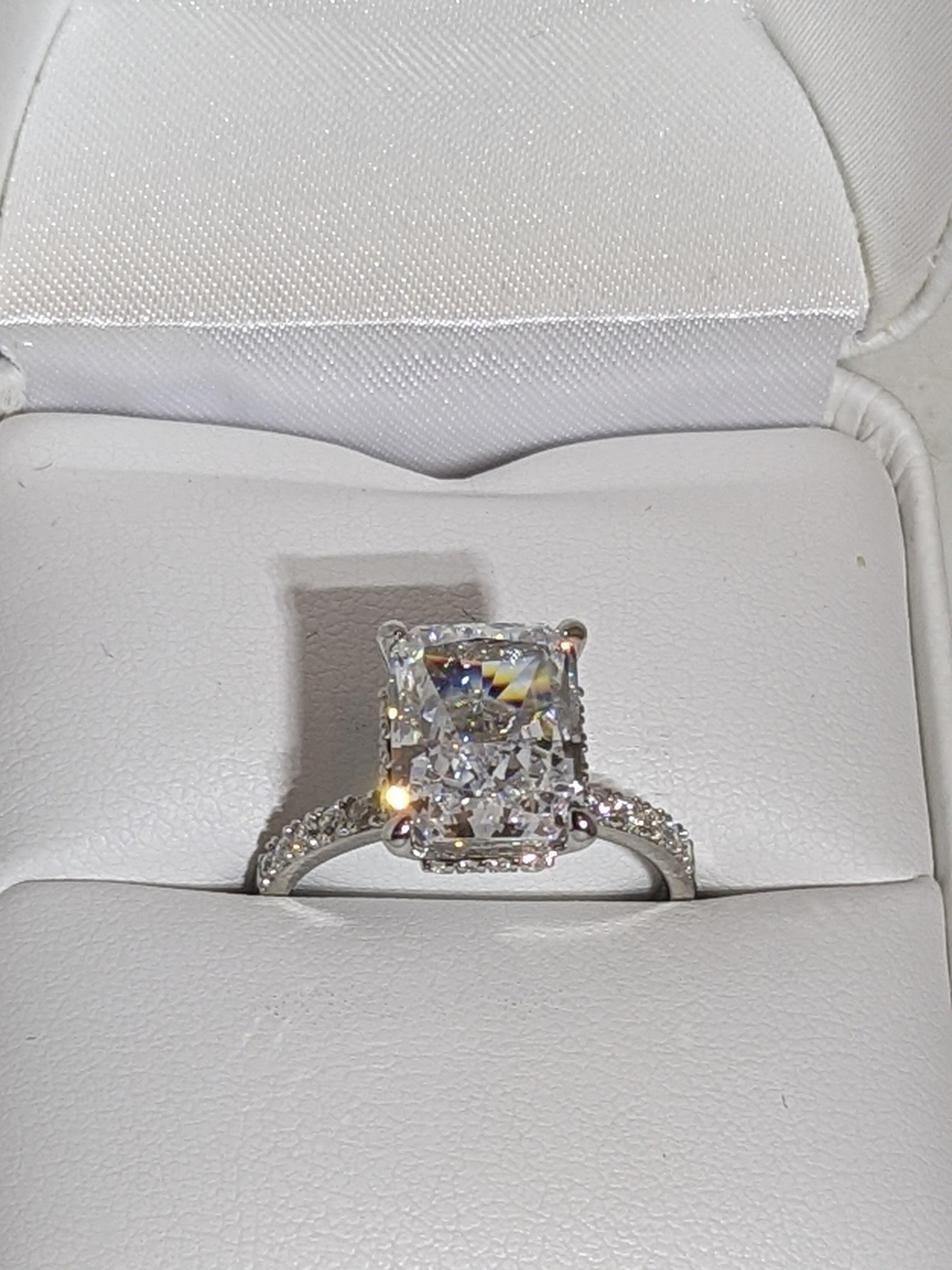 Lab grown Princess Cut High Carbon Gemstone Ring 2.3ct size 7
