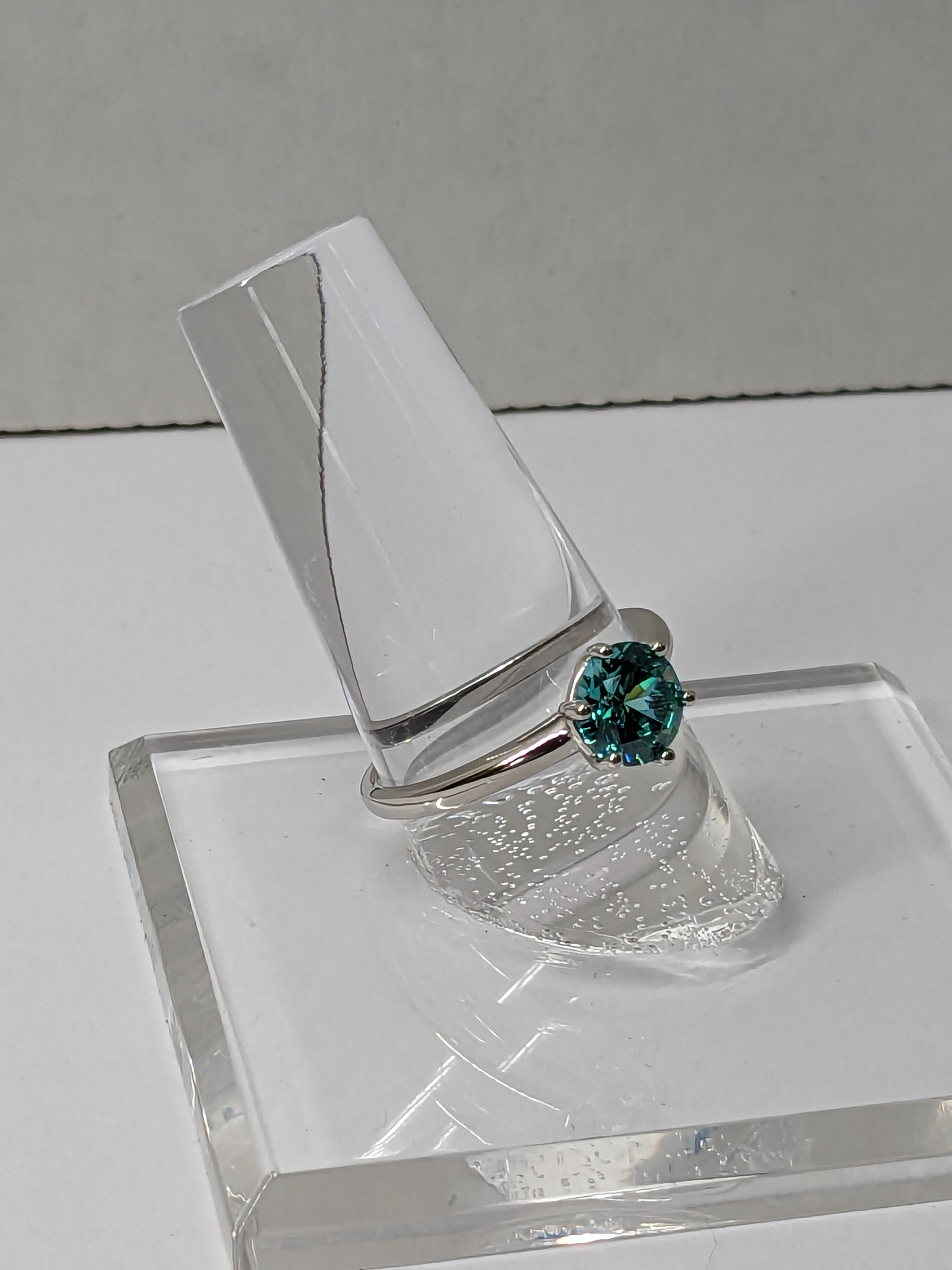 1ct Paraíba‑Color Hydrothermal Quartz Solitaire Ring • Rhodium‑Finished .925 Silver