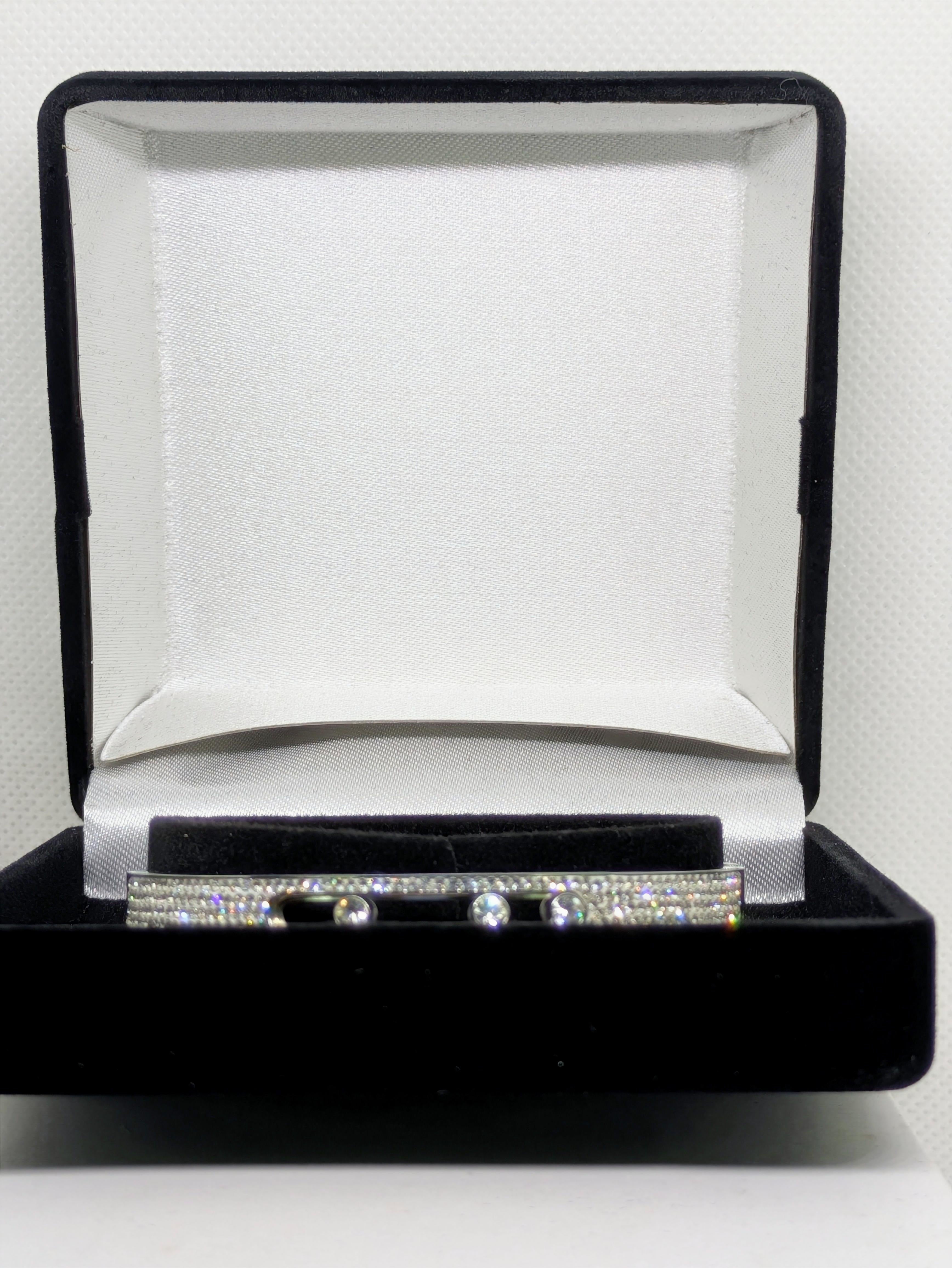 Stackable Hinged Bangle in Stainless Steel – Studded Anniversary‑Style Design in Silver or 18K Gold‑Plated Finish