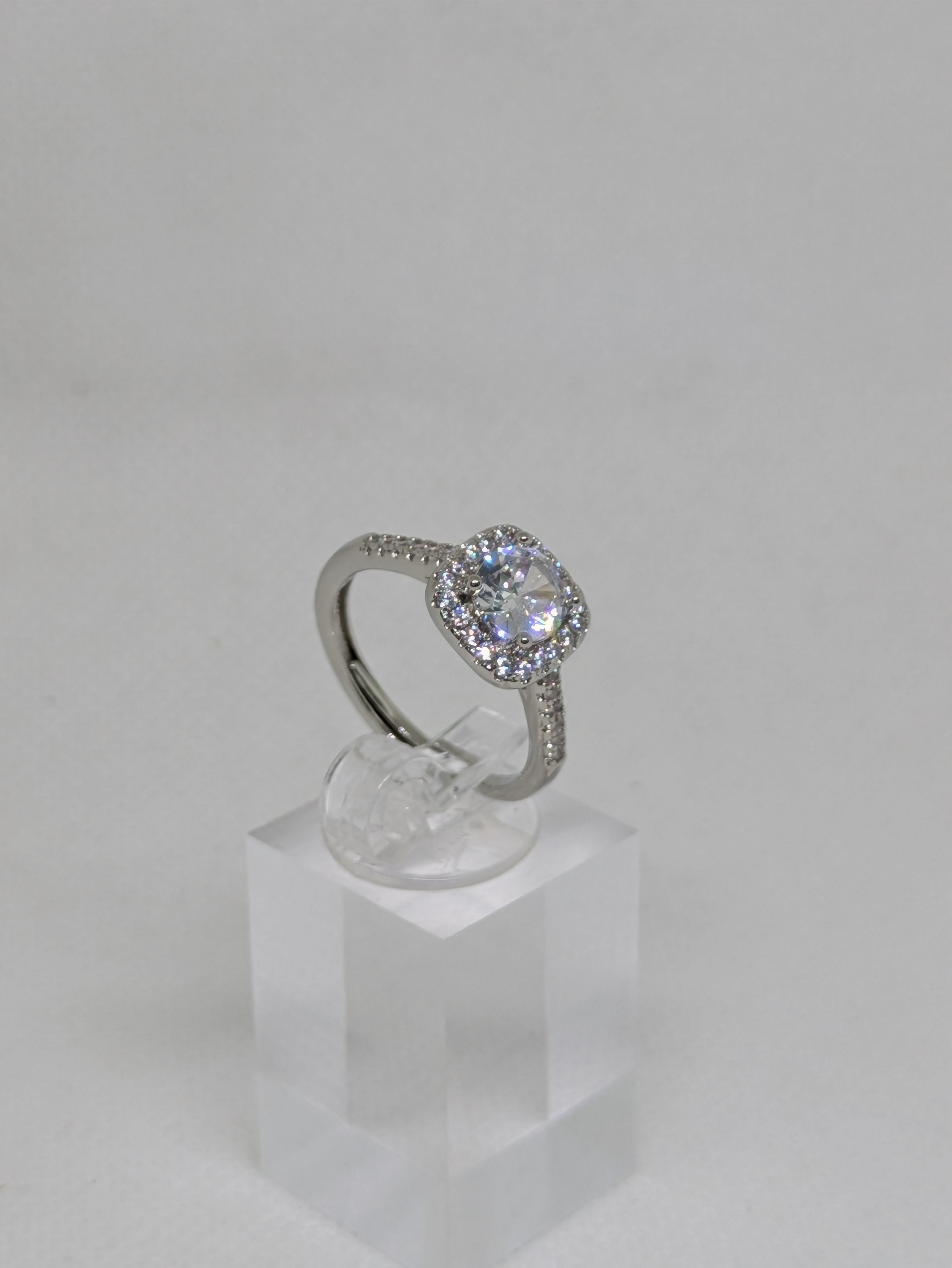 Elegant 2ct Moissanite Solitaire Adjustable Ring with Halo – 925 Sterling Silver