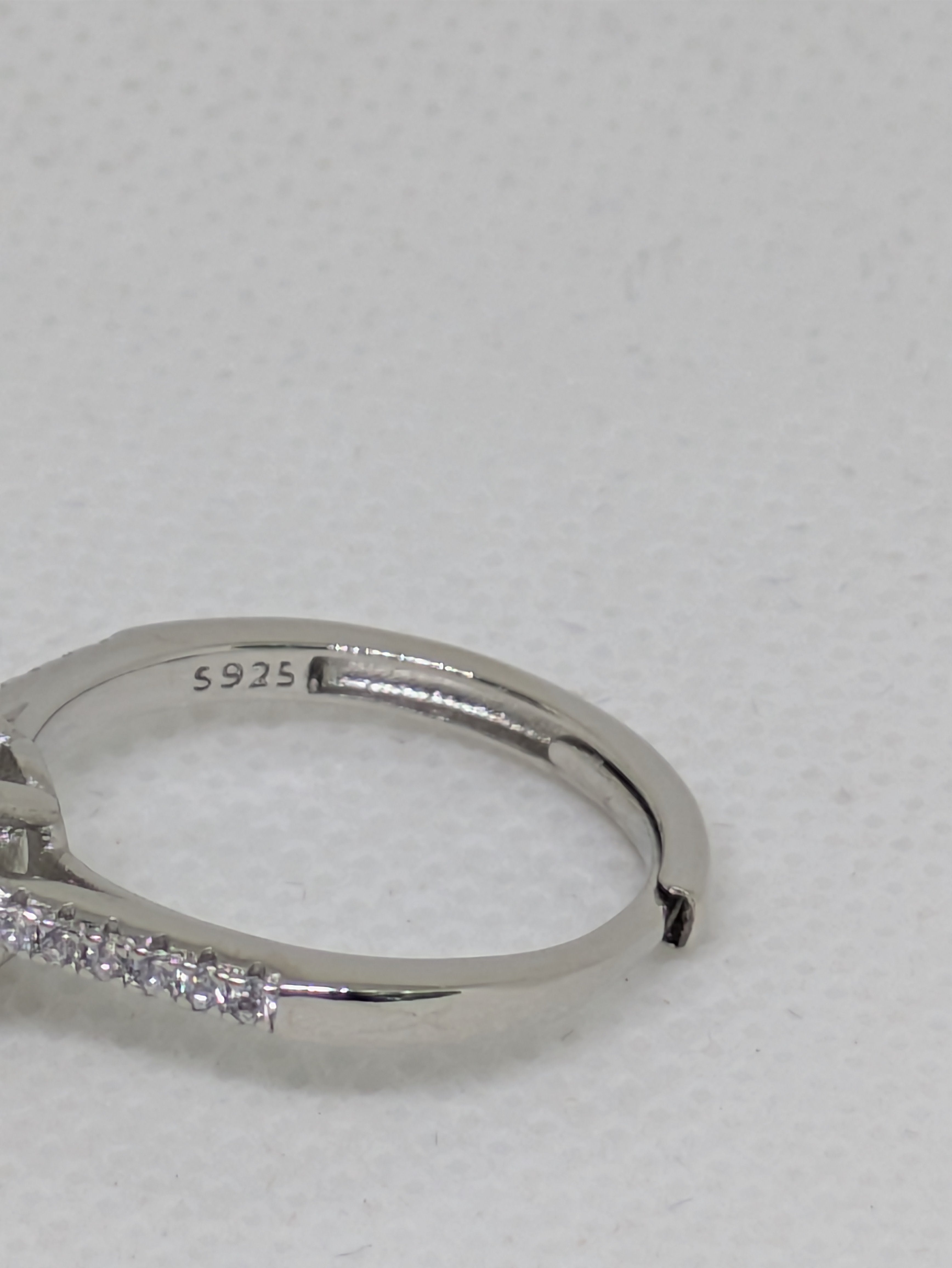 Elegant 2ct Moissanite Solitaire Adjustable Ring with Halo – 925 Sterling Silver